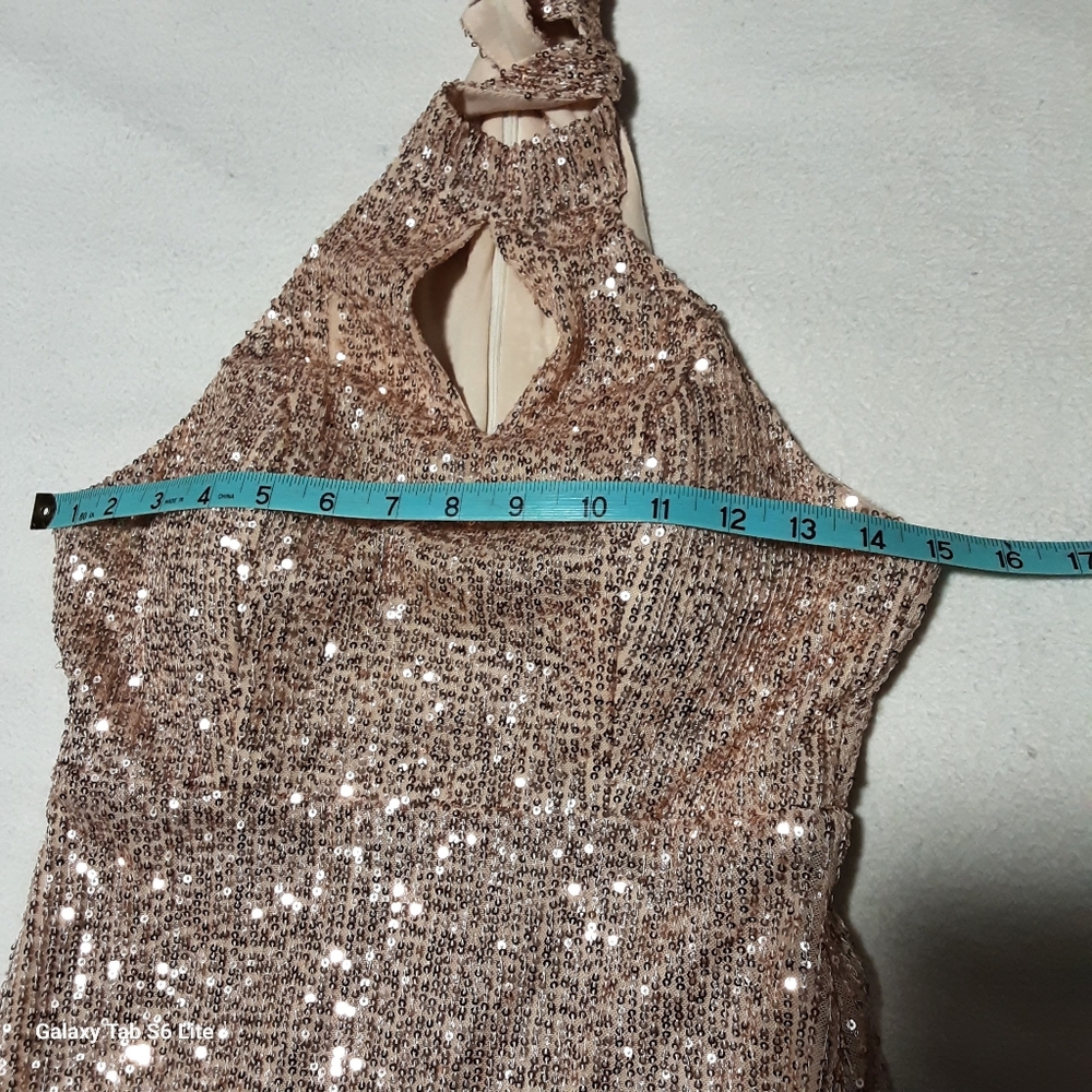 A ARFAR Elegant Sequin Gown Size S. - Picture 9 of 11